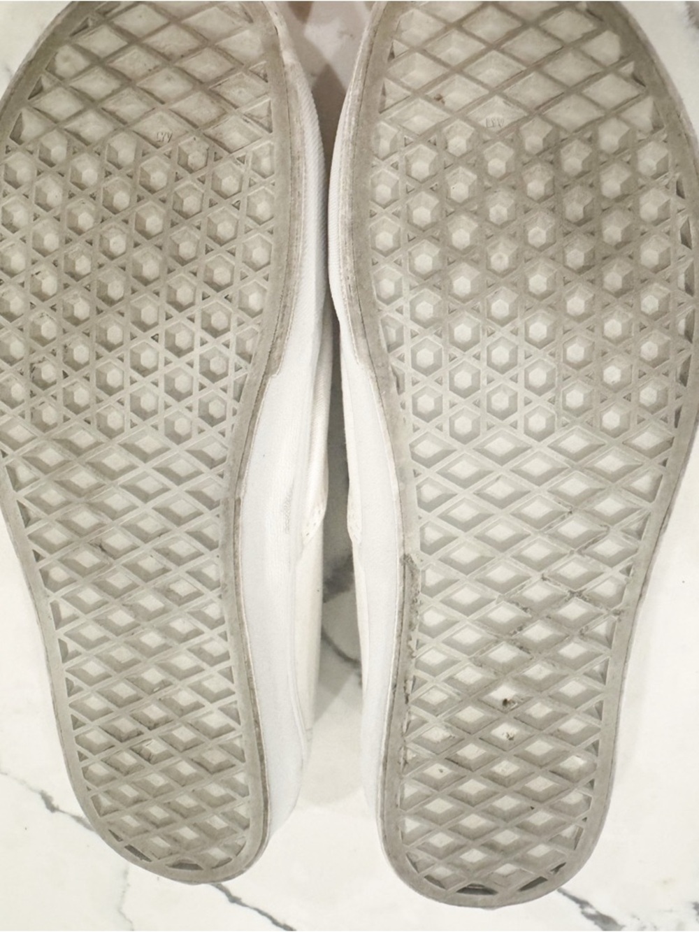 Vans White Canvas Low-Top Sneakers - Picture 5 of 5